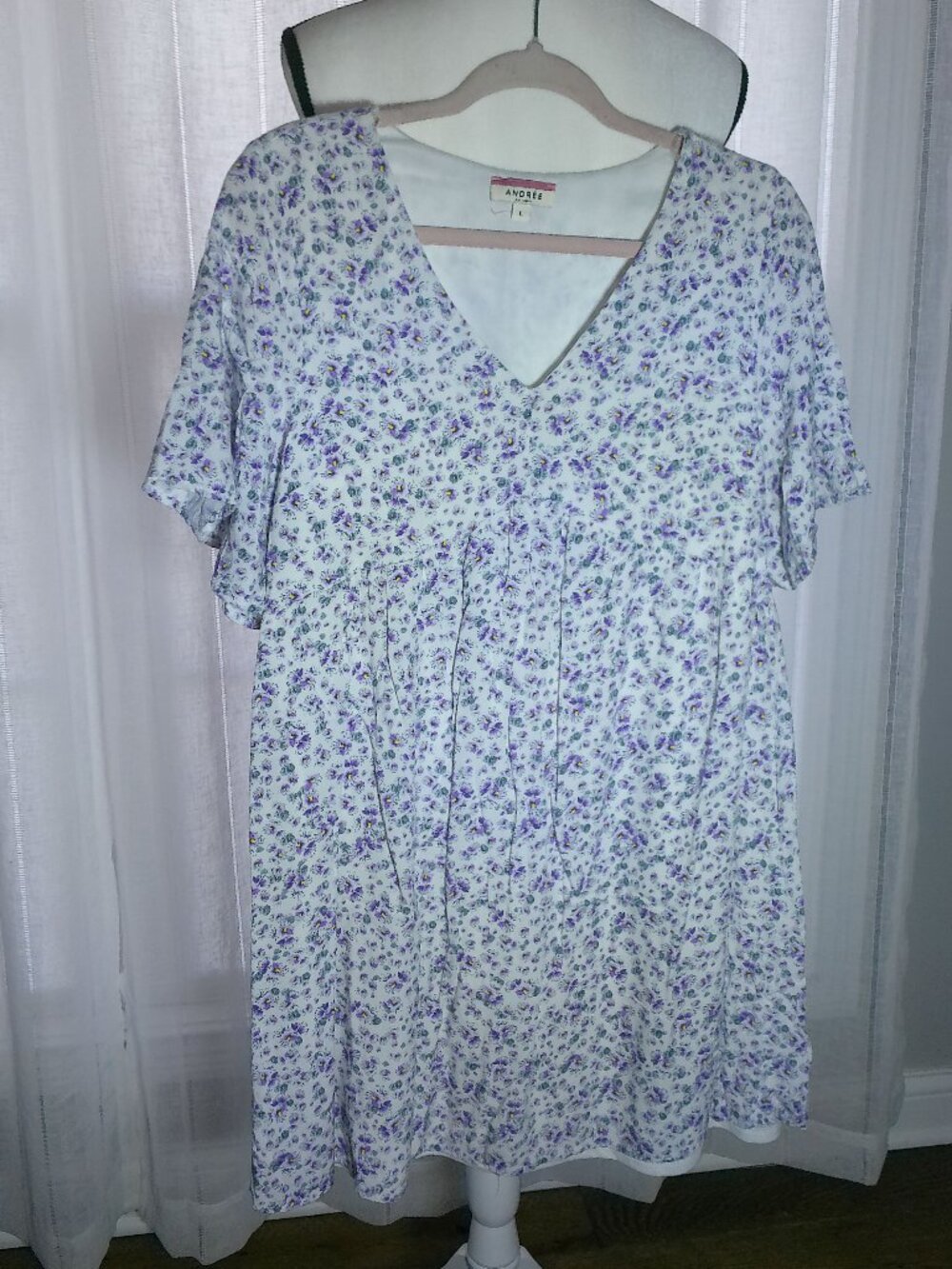 ANDREE by Unit Mini Dress Lined V-Neck White w/Mini Florals NWOT L